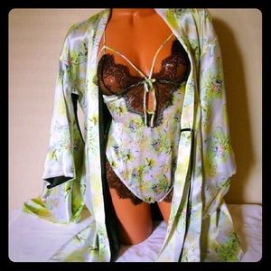 VS Limited Edition Silk Kimono Robe **OFFERS PLZ**